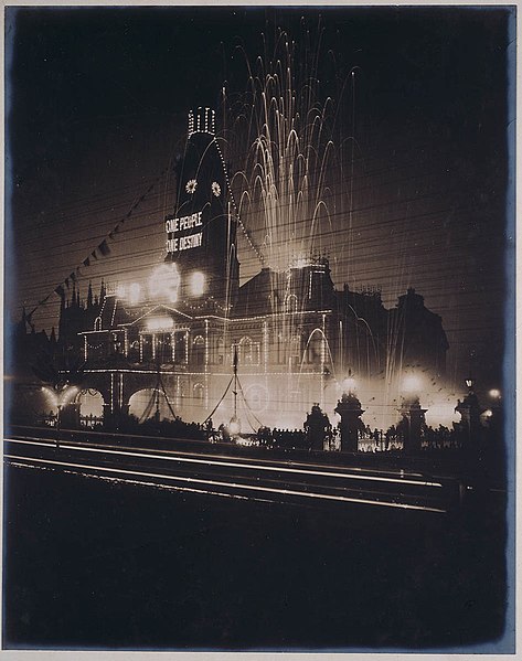 File:Town Hall at night, Inauguration of the Australian Commonwealth, Sydney, 1st January 1901, W. A. Gullick, Government Printer (5515745031).jpg