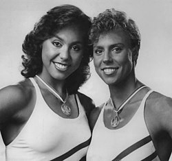 Tracie Ruiz (vasemmalla) ja Candy Costie vuonna 1984.
