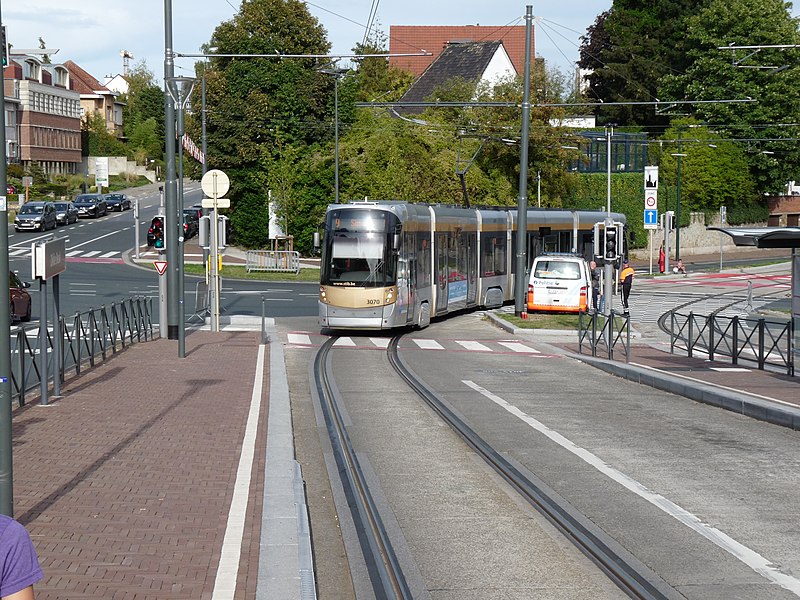 File:Tramlijn 9 Brussel 2018 5.jpg