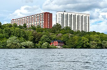 Triewalds malmgård vid Mälarens strand.