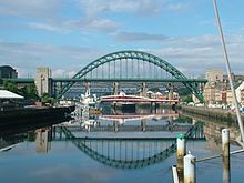 Tyne Bridge - Newcastle Upon Tyne - England - 2004-08-14.jpg