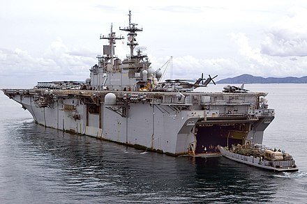 Landing ship. USS Essex LHD-2. Десантный корабль Wasp. Вертолетоносец Уосп. Wasp корабль США.