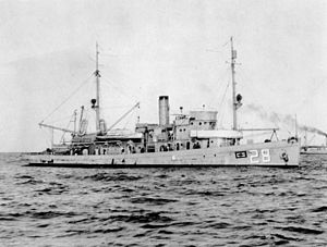 USS Falcon (ASR-2) en el mar c1920s