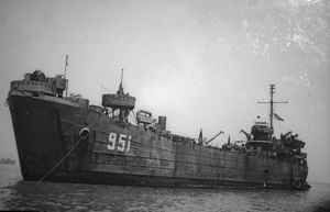 USS LST-951 atcirca 1945-1946.jpg