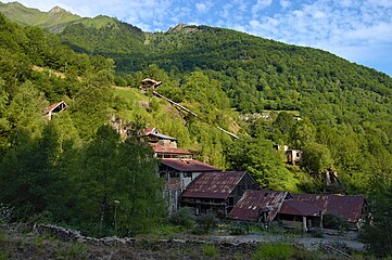 Ancienne usine de traitement du minerai des mines de Bentaillou, au Bocard d'Eylie.