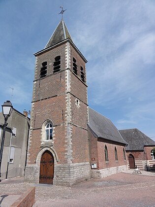 Villereau (Nord, Fr) église, coté tour.jpg