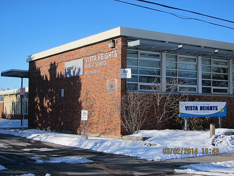 File:Vista Heights Public School.JPG