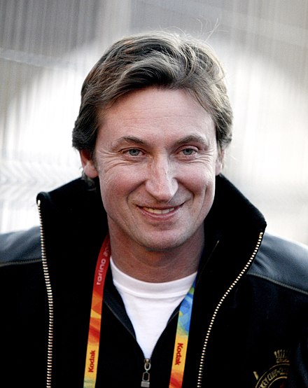 A colour photograph of Wayne Gretzky in 2006
