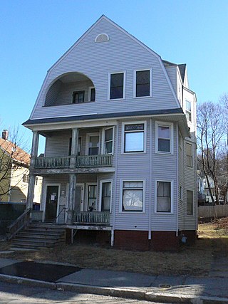 <span class="mw-page-title-main">Evert Gullberg Three-Decker</span> United States historic place