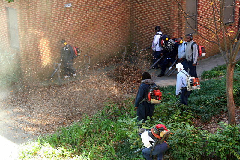 File:Workers with leaf blowers, Georgia Tech Facilities h.jpg