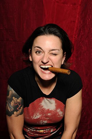 <span class="mw-page-title-main">Zoe Lyons</span> British comedian (born 1971)