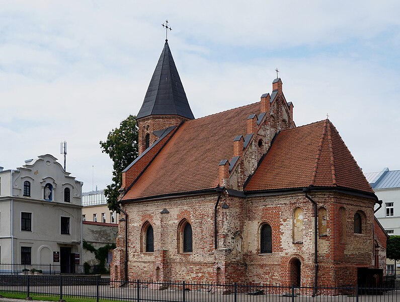 File:Église Sainte-Gertrude de Kaunas-1.jpg