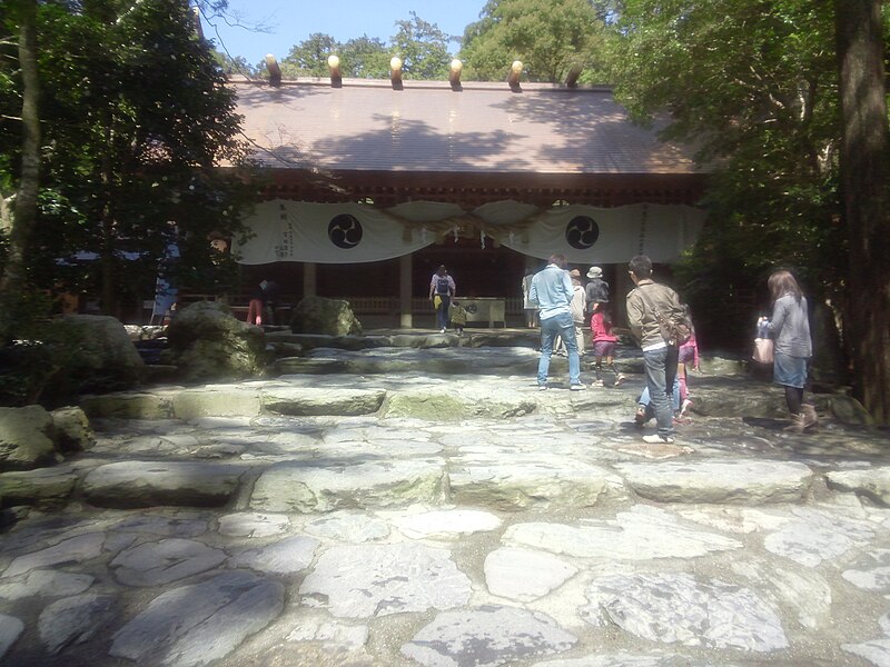 File:椿大神社 - 拝殿1.JPG