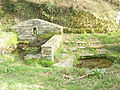 Commana : la fontaine Saint-Jean et son lavoir (rénovés par l'association Lichen)