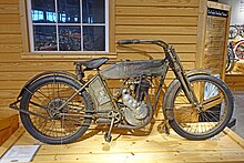 1913 Harley Davidson Model 9-B on display at the Barber Vintage Motorsports Museum, Birmingham, Alabama. The single-cylinder motorcycle had a displacement of 560cc, weighed 275 pounds, and had a top speed of 55 mph. 1913 Harley-Davdson Model 9-B.jpg