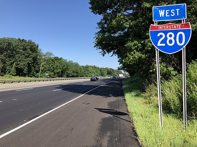 I-280 westbound past CR 527 in Roseland