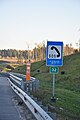 Dálniční hláska na dálnici M11 v Rusku i s dopravní značkou
