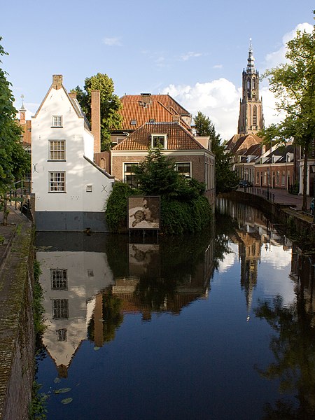 File:7940-Onze-Lieve-Vrouwetoren.jpg