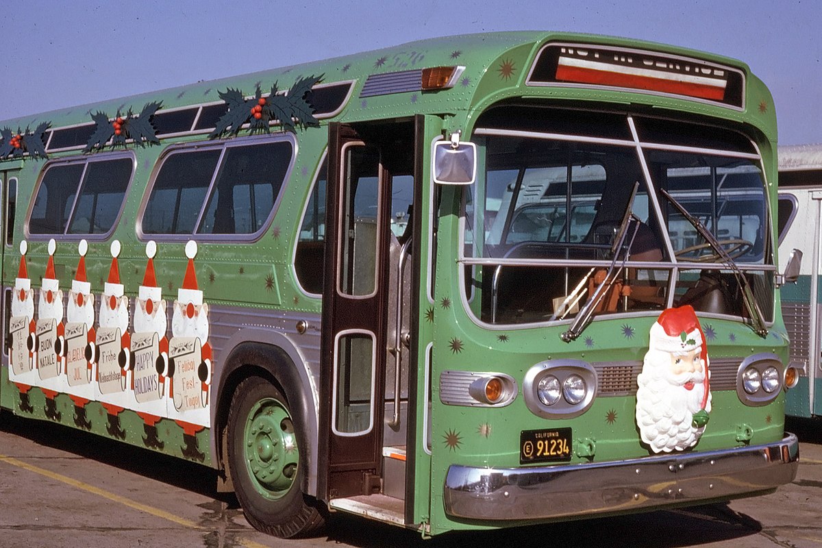 File:AC Transit 526, GM New Look Winter ACT022 (11177884244).jpg - Wikimedi...