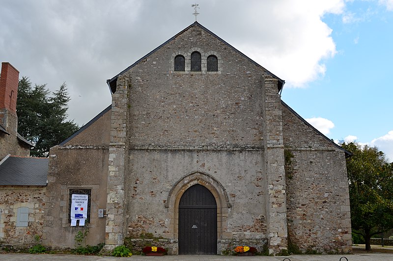 File:Abbatiale Saint-Philbert-de-Grand-Lieu (1).jpg