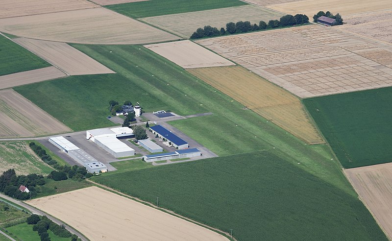 File:Aerial image of the Schwäbisch Hall-Weckrieden airfield.jpg