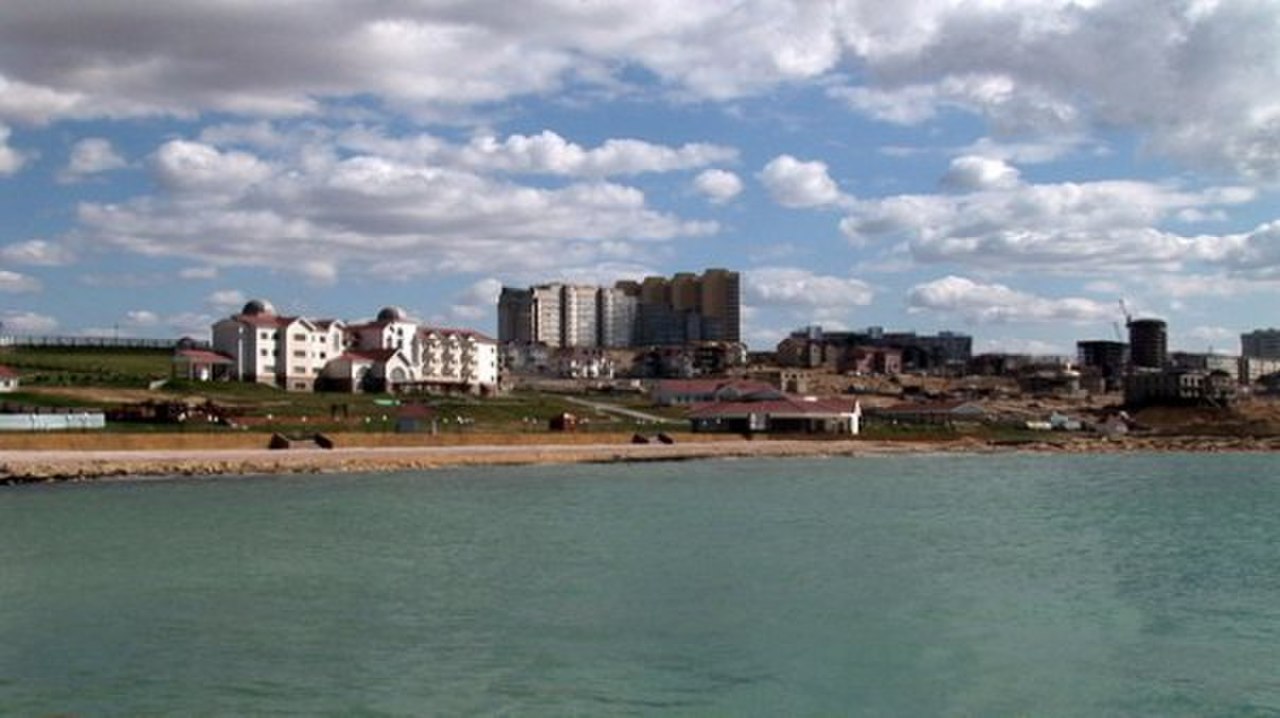 Актау стамбул. Актау Бич. Aktau Beach.