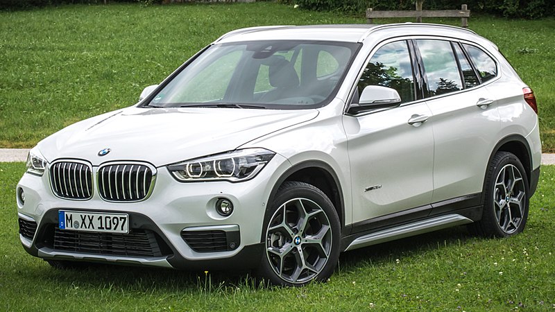 File:BMW X1 xDrive25d (F48) - Frontansicht (cropped).jpg