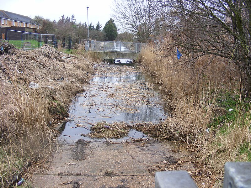 File:Barking drainage channel.jpg