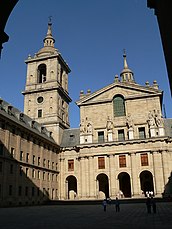 Fachada de la Basílica.