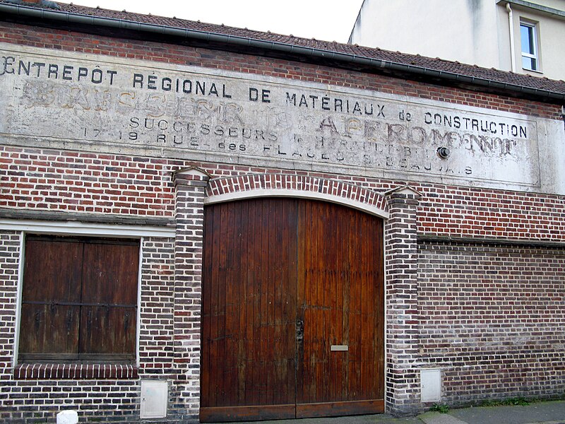 File:Beauvais façade ancien Entrepôt régional de matériaux de construction 1.jpg