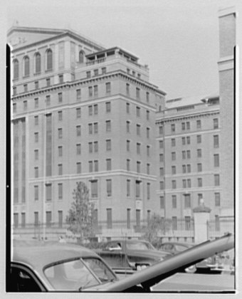 File:Bellevue Hospital, 28th St., New York City. LOC gsc.5a19826.tif