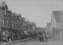 Bridge Street, looking north from Caversham Bridge c. 1905 by Henry Taunt