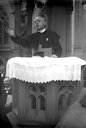 Seipel preaching at Bingen, 1929