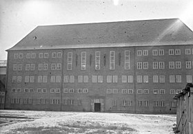 Bundesarchiv Bild 102-11695, Brandenburg, Hauptgebäude des Zuchthauses.jpg