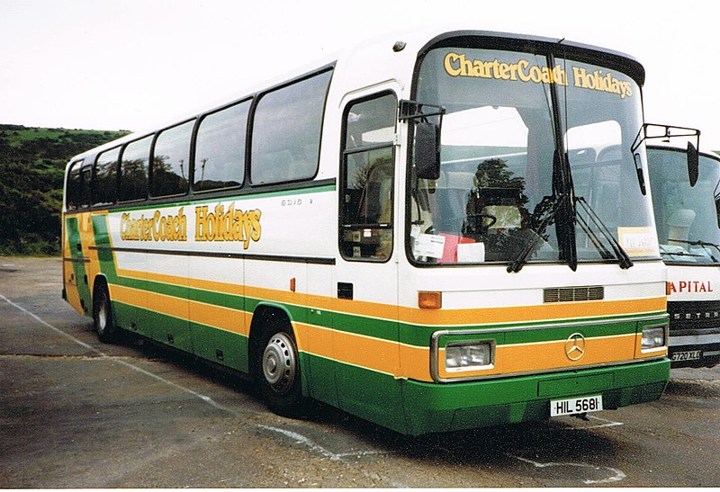 File:CHARTERCOACH - Flickr - secret coach park.jpg