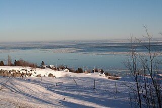 <span class="mw-page-title-main">Cap-à-l'Aigle</span> Geographic area in Quebec, Canada