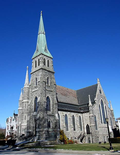 File:Cathedral of Saint Patrick - Norwich, Connecticut 09.jpg