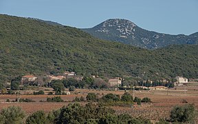 Hamlet of Lugné. Cessenon-sur-Orb, Hérault, France. General view from Southwest in 2013.