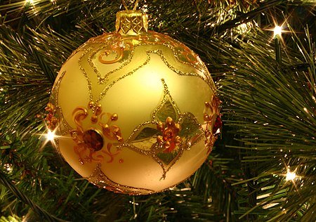 Tập_tin:Christmas_tree_bauble.jpg