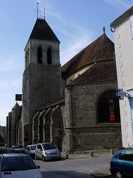 File:Church of Rozay en Brie P1060859.JPG