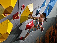 Ašima Širaiši ve finále MS 2018 v lezení na obtížnost v Innsbrucku