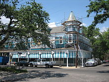 Commander's Palace undergoing post-Katrina repair work, May 2006 CommandersPalace19May06A.jpg