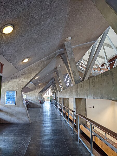 File:Crystal Palace NSC - undercroft.jpg