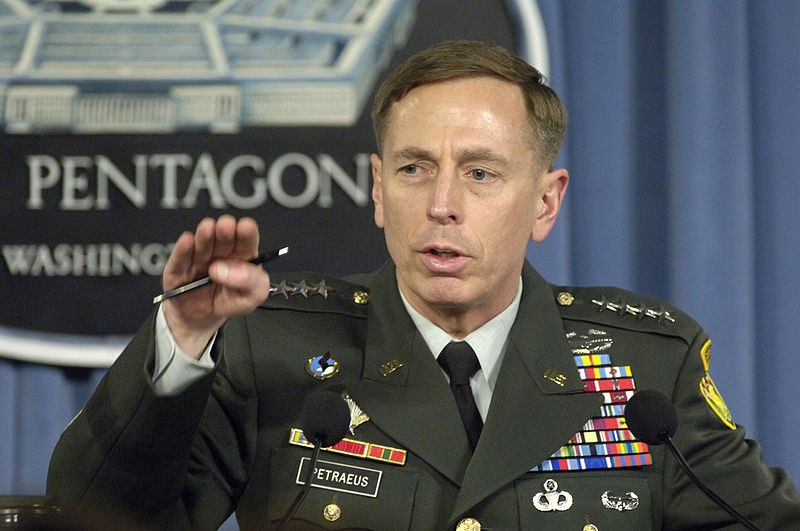 File:David H. Petraeus press briefing 2007.jpg