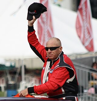 <span class="mw-page-title-main">Derek White (racing driver)</span> Canadian racing driver