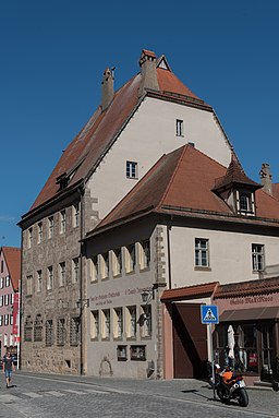 Dinkelsbühl, Altrathausplatz 14-20160807-002