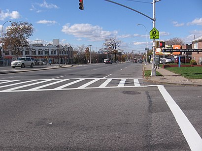 How to get to East Elmhurst, New York with public transit - About the place