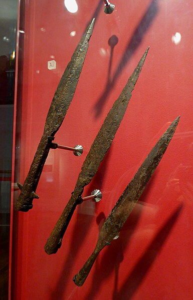 File:Early Medieval Spearheads from the River Thames in the Museum of London.jpg