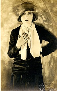 Emilia Bertolé Argentine poet and painter