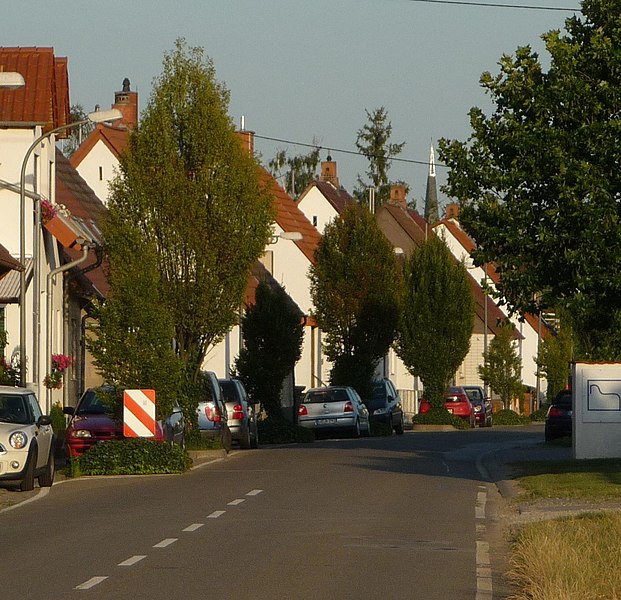 File:Enge Breite Straße - panoramio.jpg